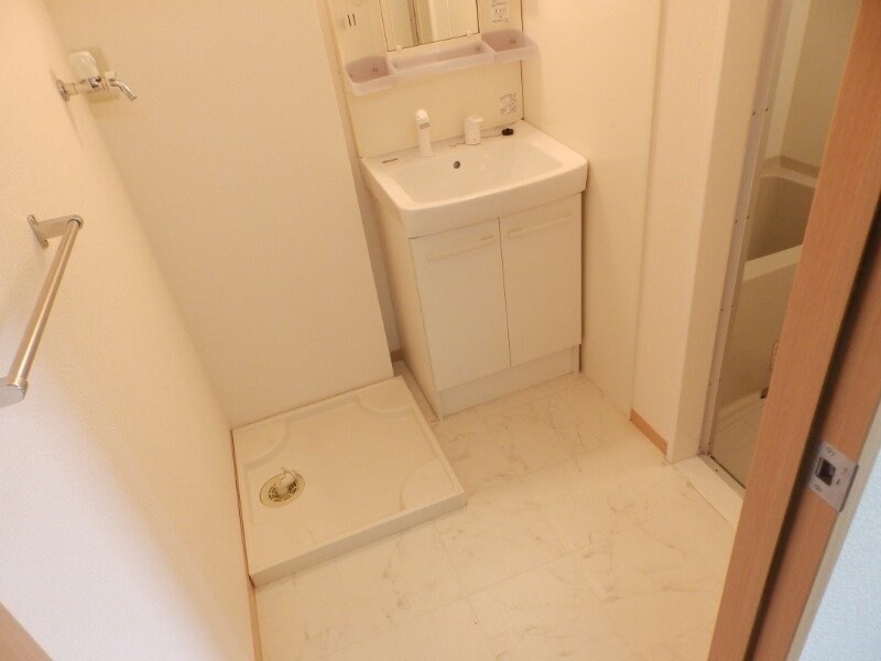 物件内観写真18　(同建物の別部屋写真です)