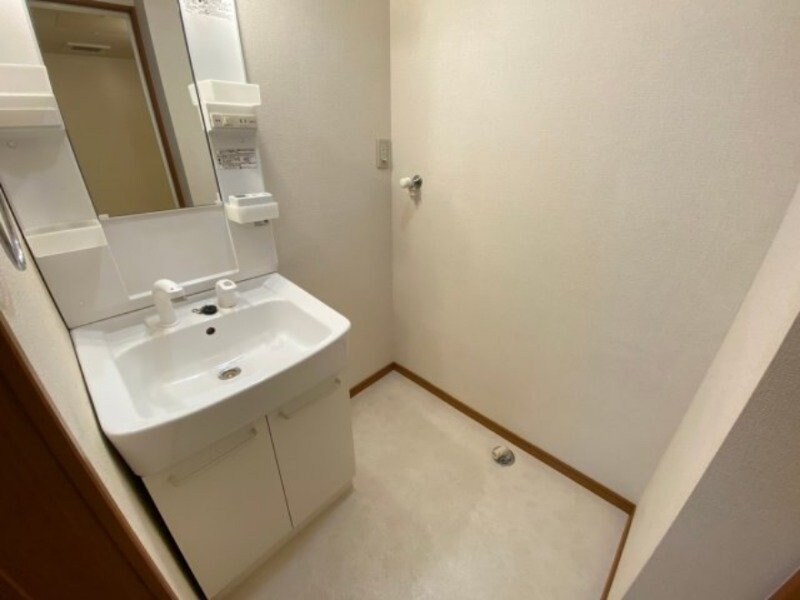 物件内観写真12　(同型参考写真)