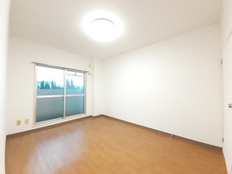 物件内観写真20　(別部屋反転参考写真です。)