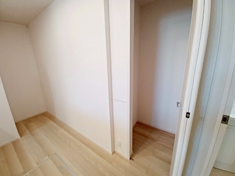 物件内観写真13　(同型反転タイプ参考写真)