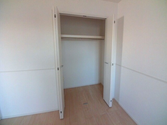 物件内観写真12　(同物件別室反転タイプ)