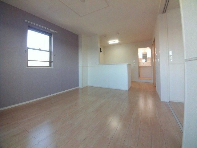 物件内観写真21　(同物件別室反転タイプ)