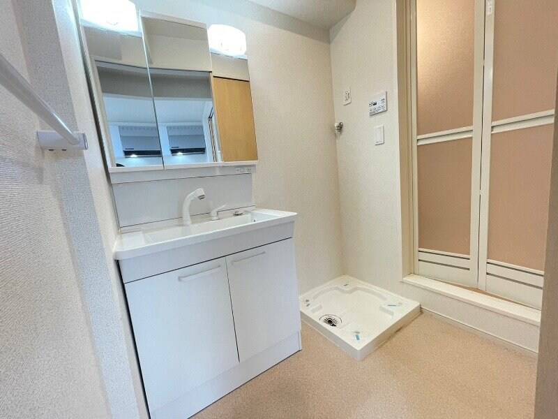 物件内観写真19　(同型参考写真)