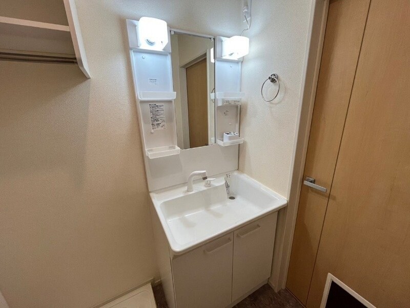 物件内観写真17　(同型参考写真)