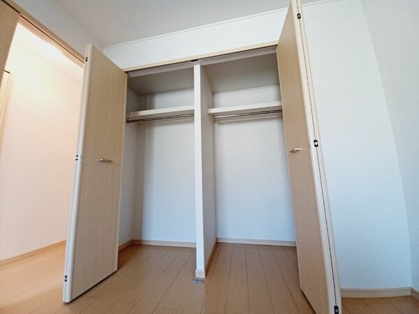 収納(同物件反転タイプの画像です)