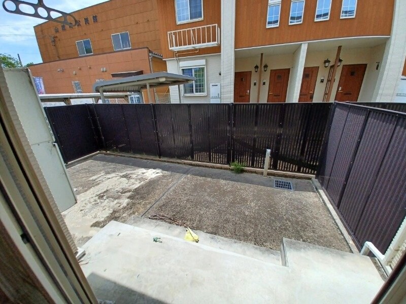 物件内観写真13　(同物件別室反転タイプ)