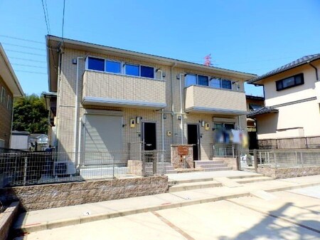 ウィット伊坂台外観写真