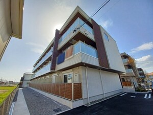 クレールリバー外観写真