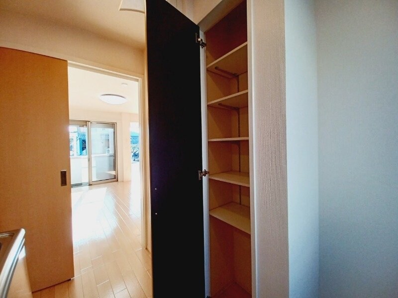 物件内観写真19　(同物件別室反転写真)