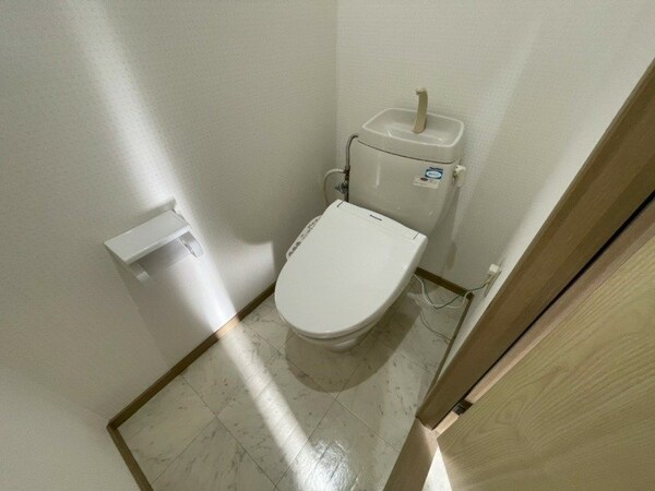 トイレ(同タイプ部屋写真です。)