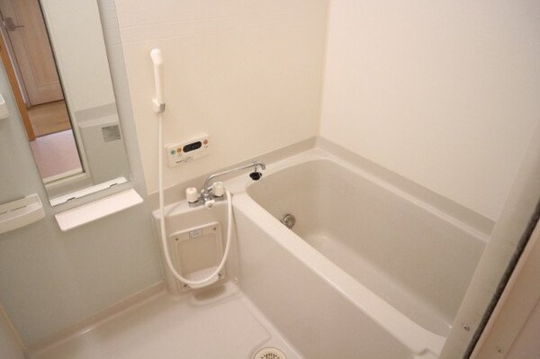 バス／シャワールーム等(同タイプ部屋写真です。)