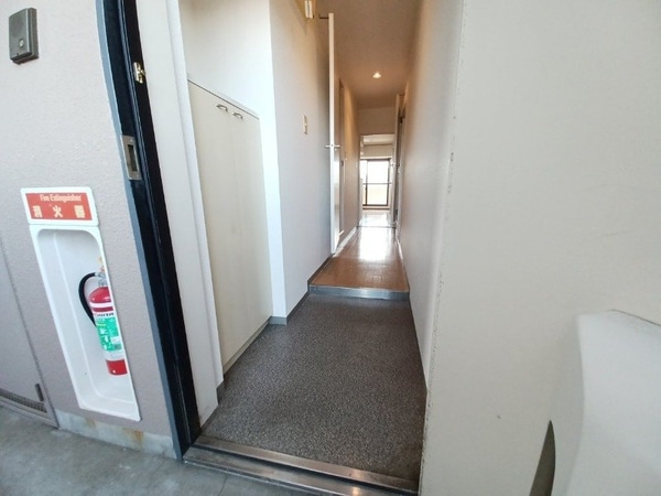 玄関(別部屋同タイプ)