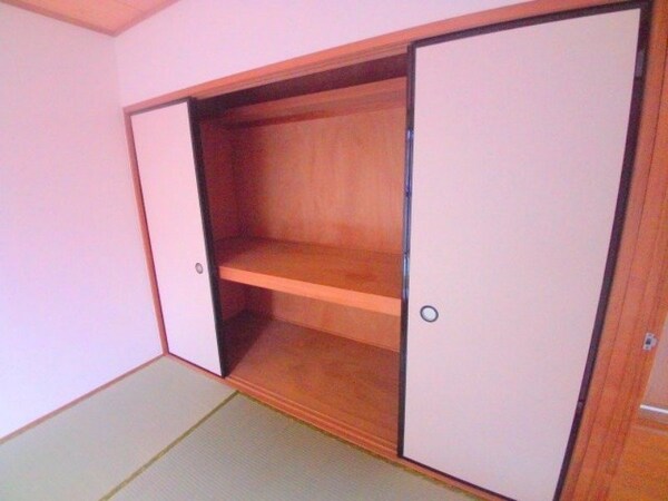 収納(同タイプのお部屋の参考写真です。)
