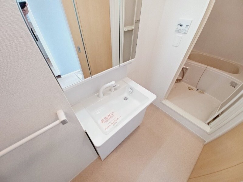 物件内観写真12　(同型反転写真です。)