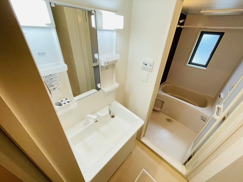 物件内観写真10　(同物件別室の画像です)