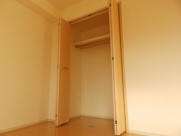 収納(同物件別部屋参考写真です。)