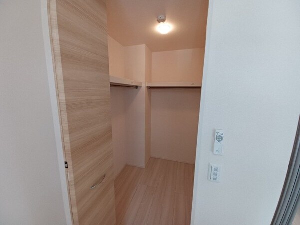 収納(同型参考写真)