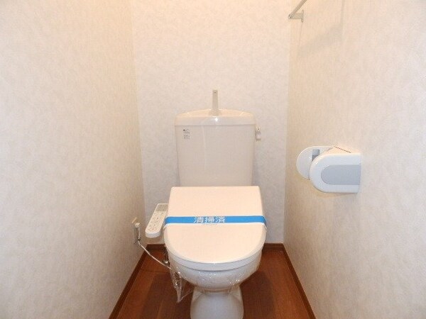 トイレ(トイレ同タイプの部屋写真です)