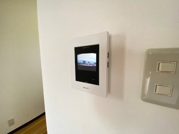 セキュリティ(同物件別部屋の写真です)