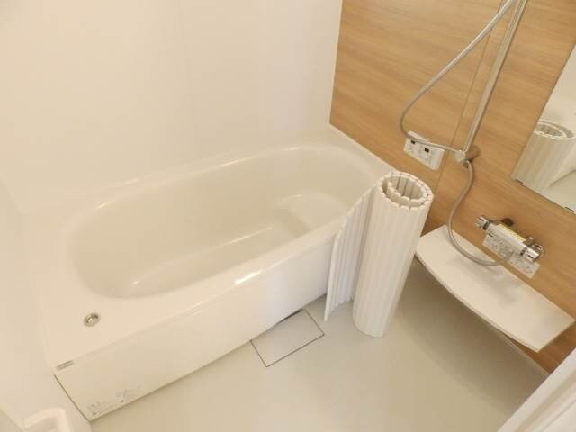 物件内観写真8　(別部屋同型反転タイプ)