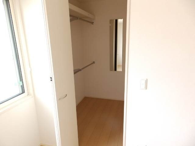 物件内観写真12　(別部屋同型反転タイプ)