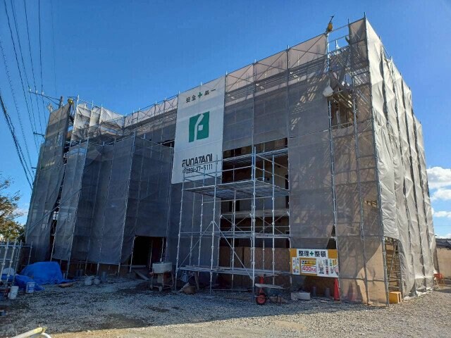 物件外観写真1　(建設中)