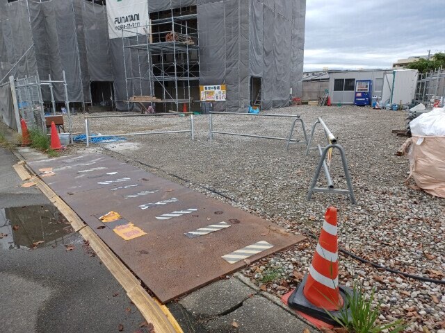 物件外観写真2　(建設中)