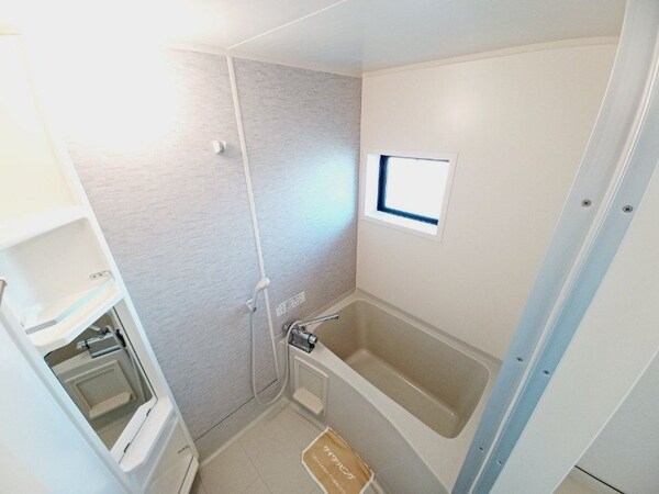 バス／シャワールーム等(別部屋同型反転タイプ)
