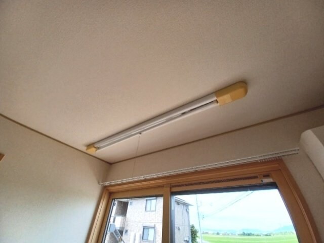 物件内観写真16　(同物件別室反転タイプ)