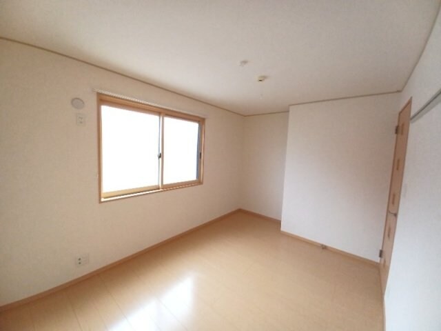 物件内観写真19　(同物件別室反転タイプ)