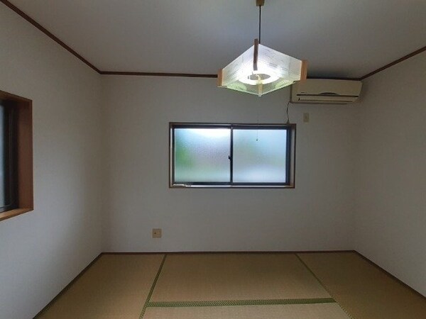 居室・リビング(同型参考写真)