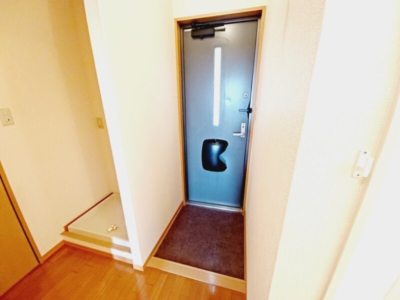 物件内観写真11　(同物件別室の写真です。)