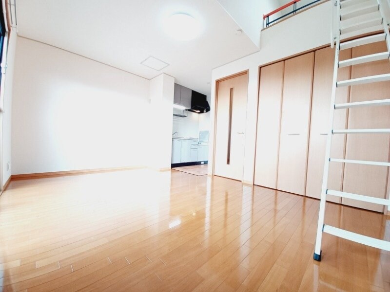 物件内観写真16　(同物件別室の写真です。)