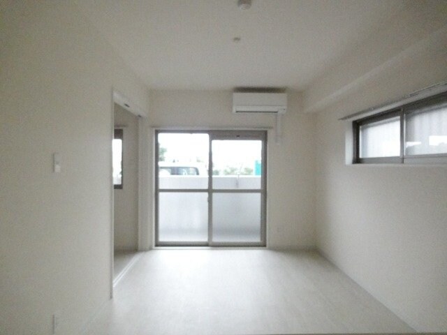 物件内観写真20　(同物件別室反転写真)