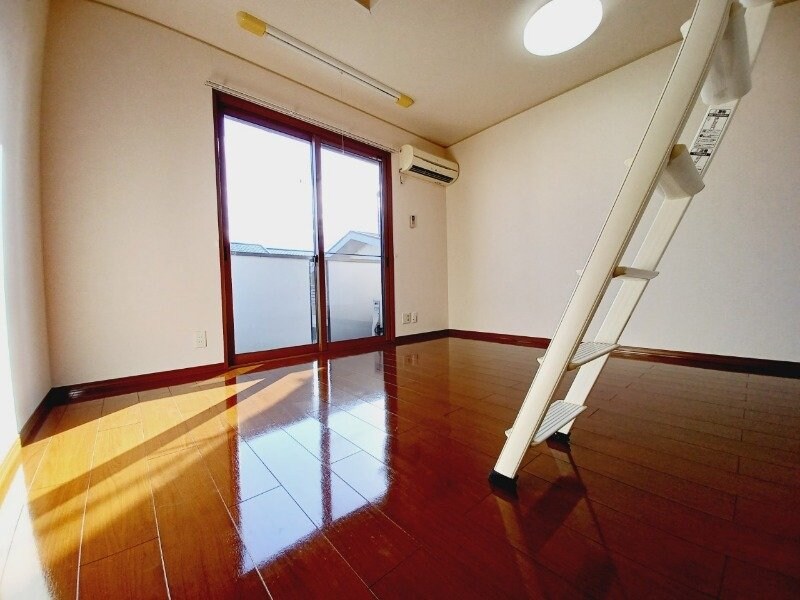 物件内観写真11　(同物件別部屋のお写真です。)