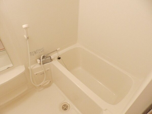 バス／シャワールーム等(浴室)