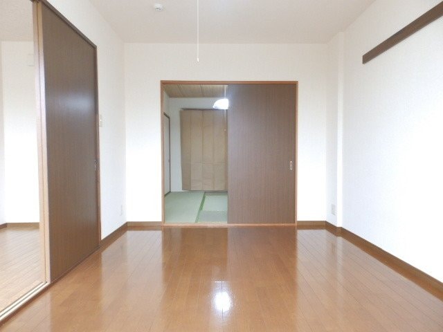 物件内観写真8　(同型参考写真です。)