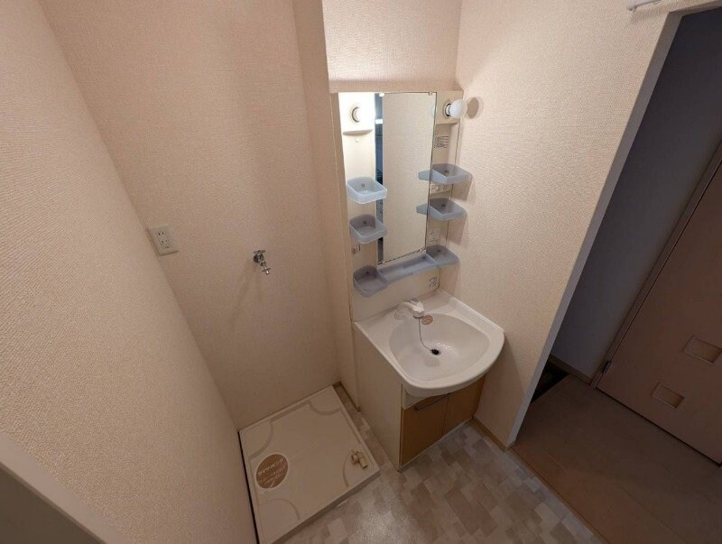 物件内観写真7　(同型別室のお写真です)