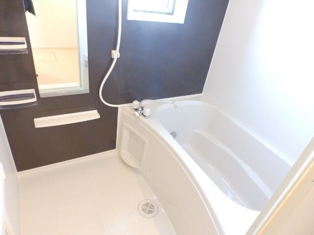 物件内観写真8　(同タイプの部屋写真です)