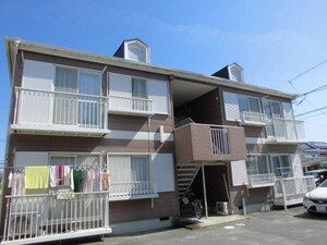 カルネ外観写真