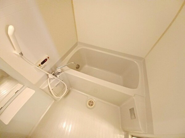 バス／シャワールーム等(同型参考写真)