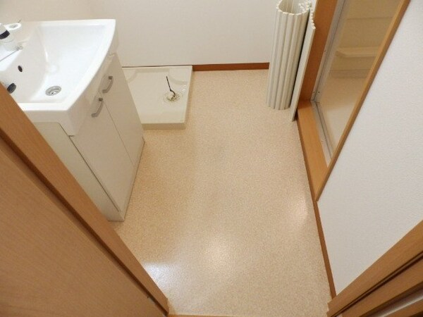 その他部屋・スペース(同物件別部屋のお写真です。)