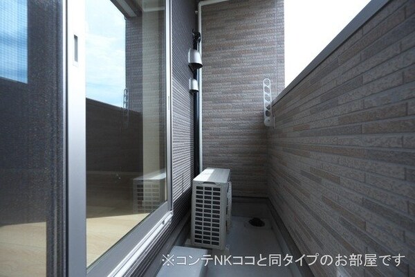 バルコニー(同型参考写真)