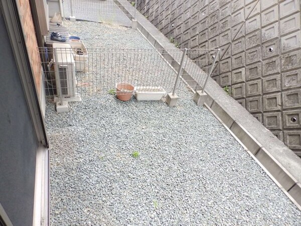 庭(※同物件別部屋のお写真です。)