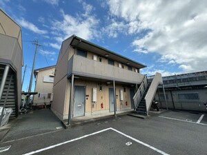 プレザントハイツ久居　Ｂ棟外観写真