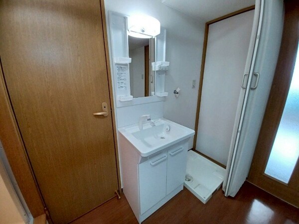 洗面所(※同物件別部屋のお写真です。)