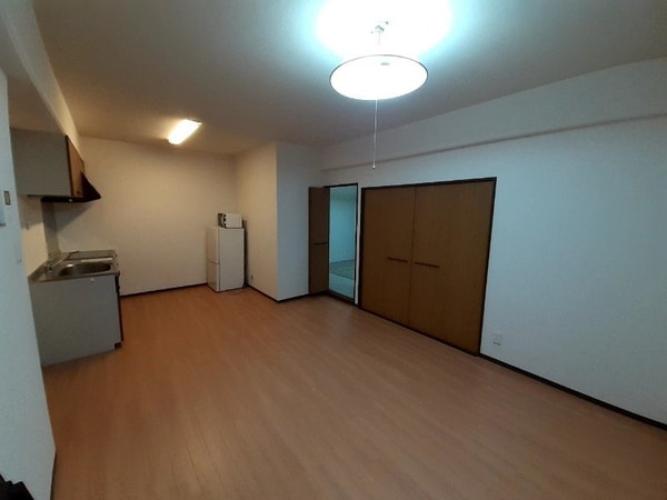 居室・リビング(同物件別部屋の写真)