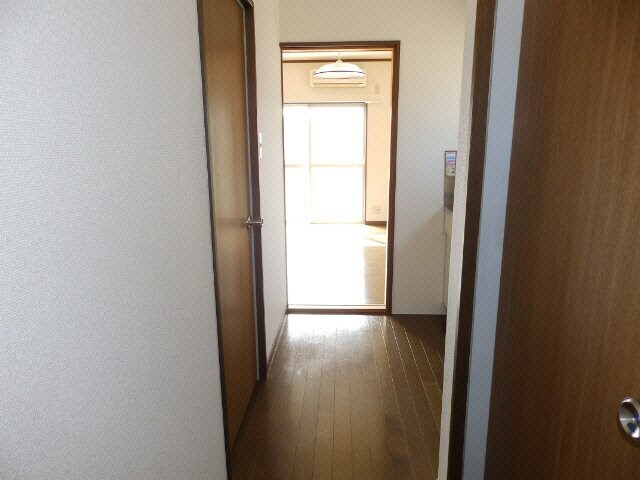 物件内観写真12　(その他部屋・スペース-玄関)