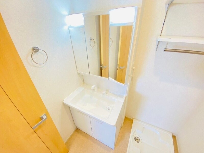 物件内観写真11　(同タイプの部屋写真です)