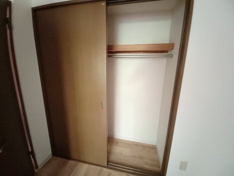 物件内観写真17　(同型反転部屋写真です。)